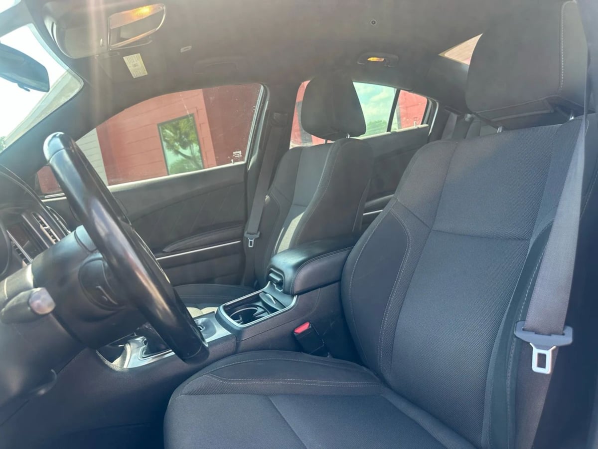 2019 Dodge Charger SXT photo 12