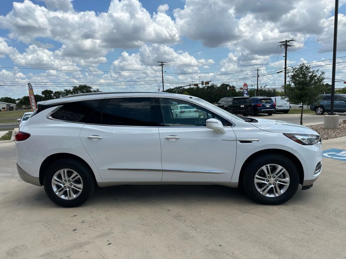 2020 Buick Enclave Essence photo 5
