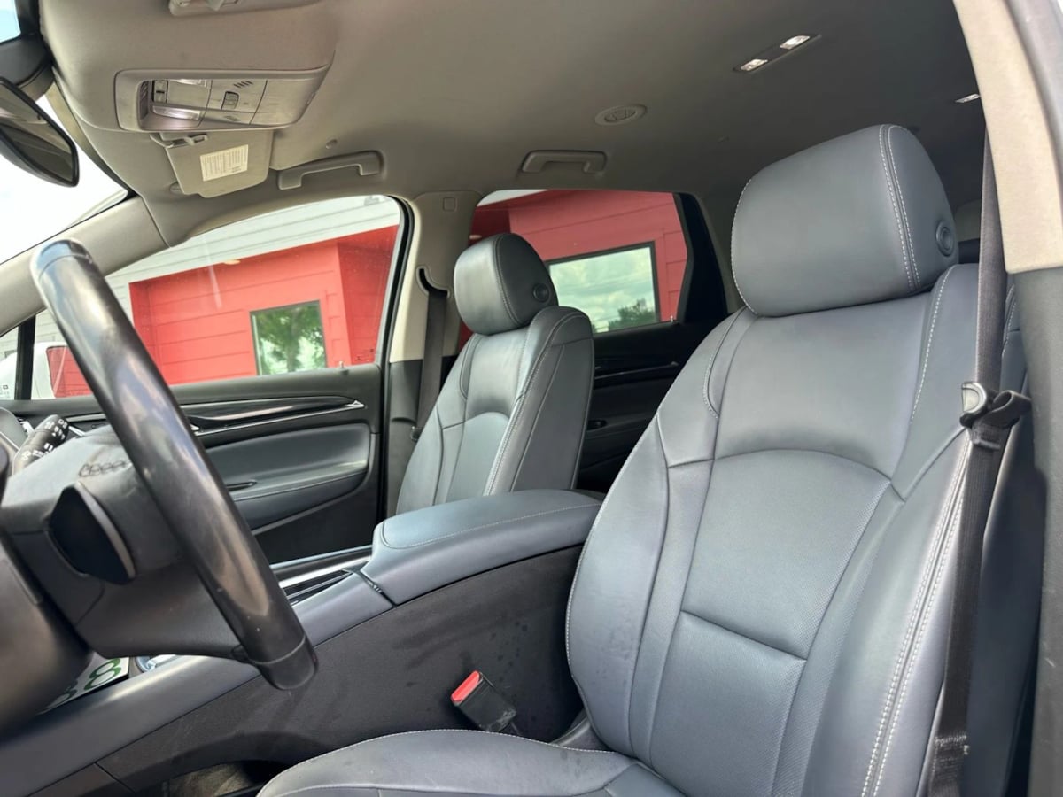 2020 Buick Enclave Essence photo 13