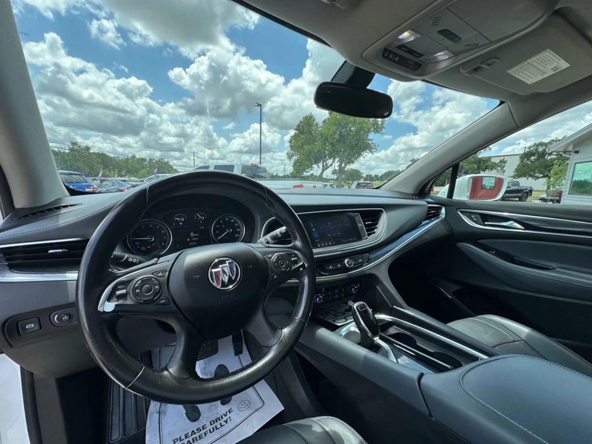 2020 Buick Enclave Essence photo 15