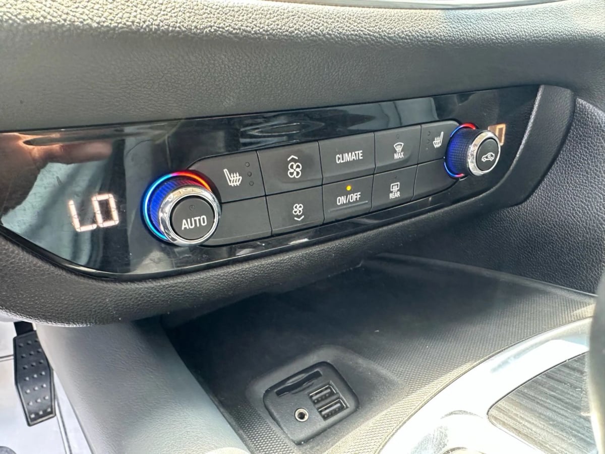 2020 Buick Enclave Essence photo 20