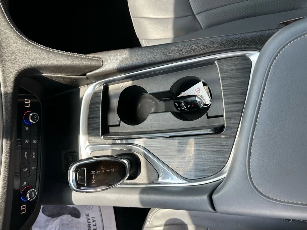 2020 Buick Enclave Essence photo 21