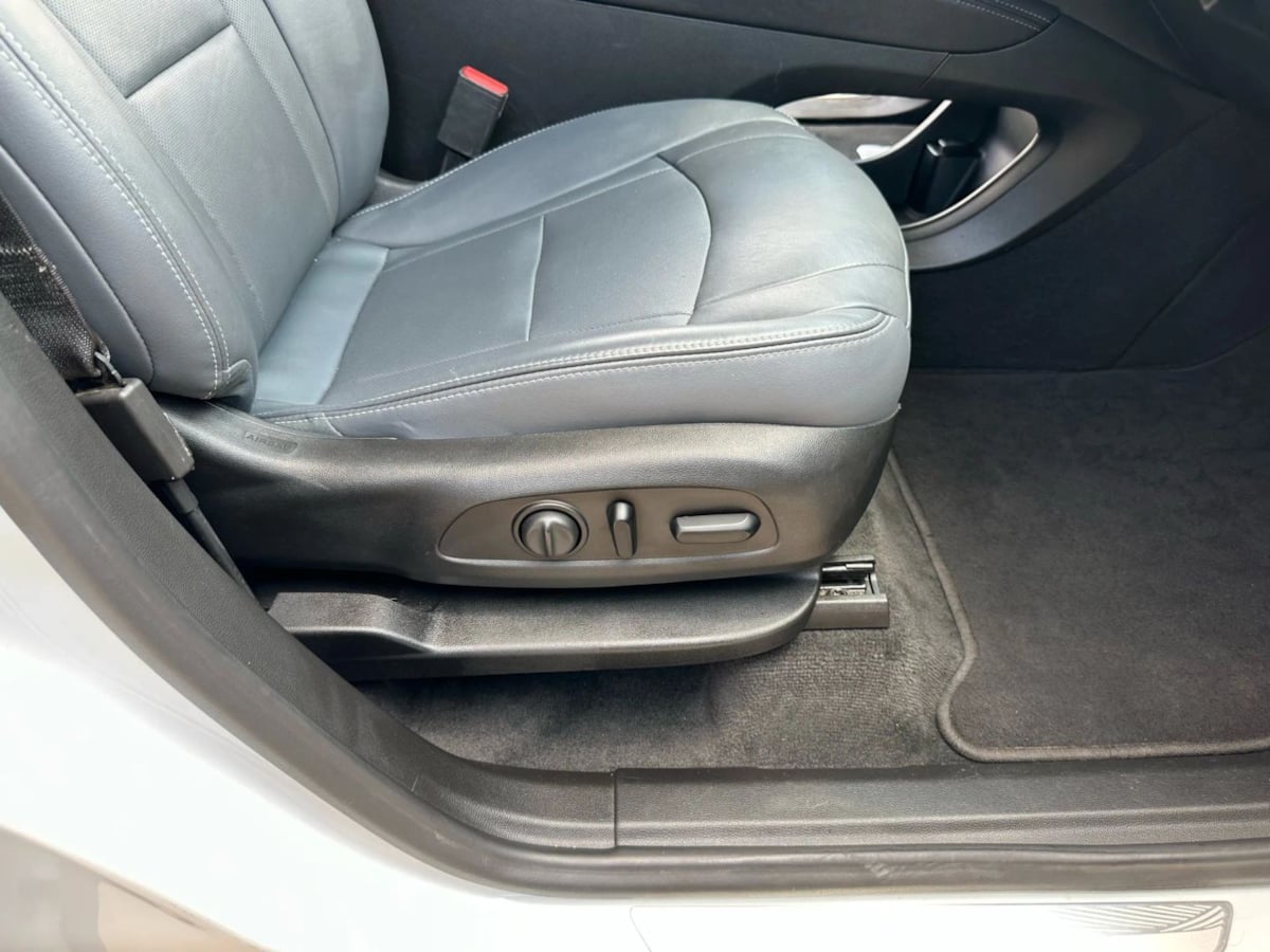 2020 Buick Enclave Essence photo 31