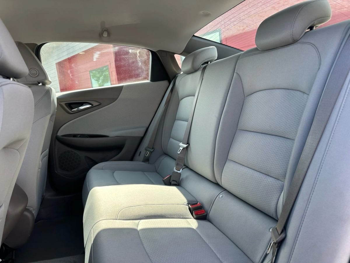2020 Chevrolet Malibu LS photo 24