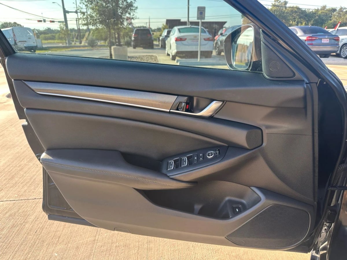 2020 Honda Accord Sport 1.5T photo 19