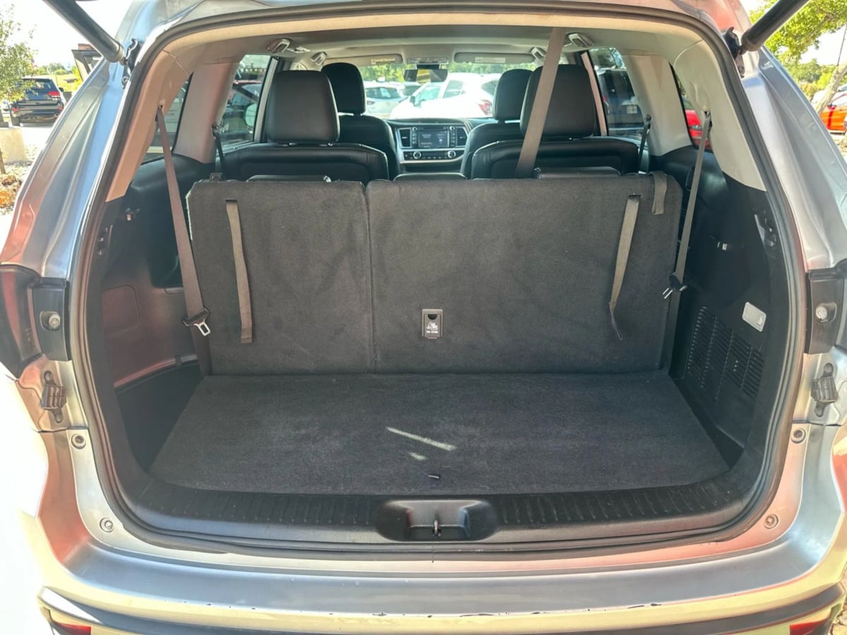 2019 Toyota Highlander XLE photo 26