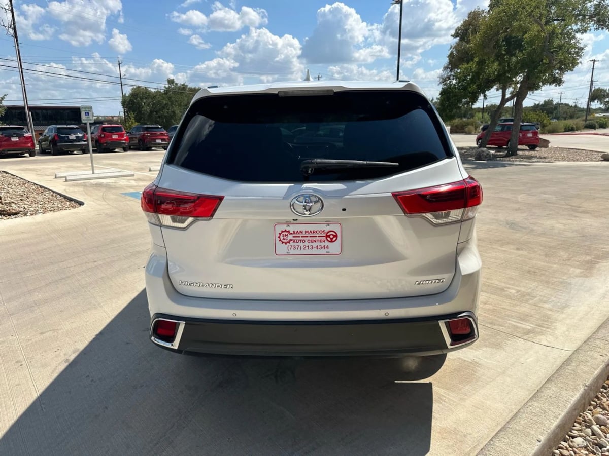 2017 Toyota Highlander Limited Platinum photo 7