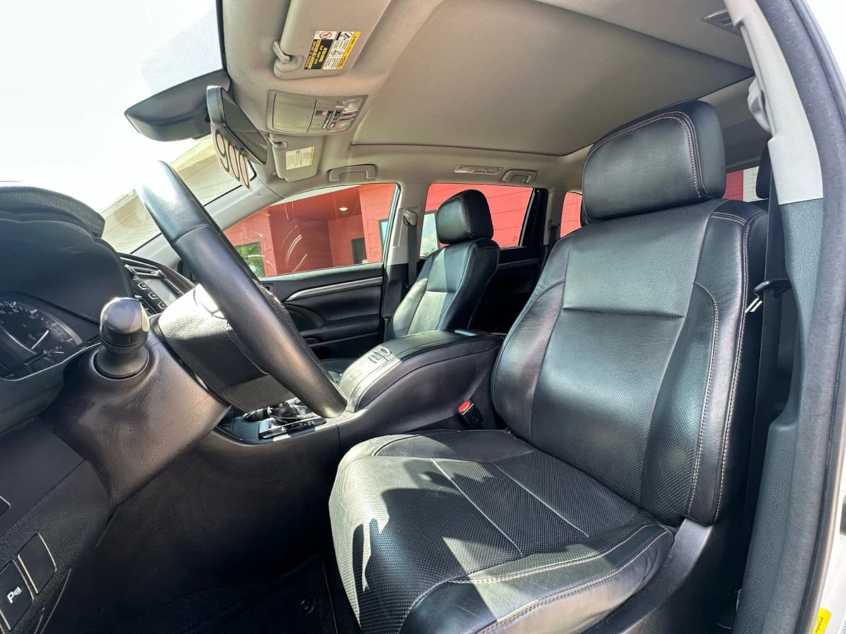 2017 Toyota Highlander Limited Platinum photo 13