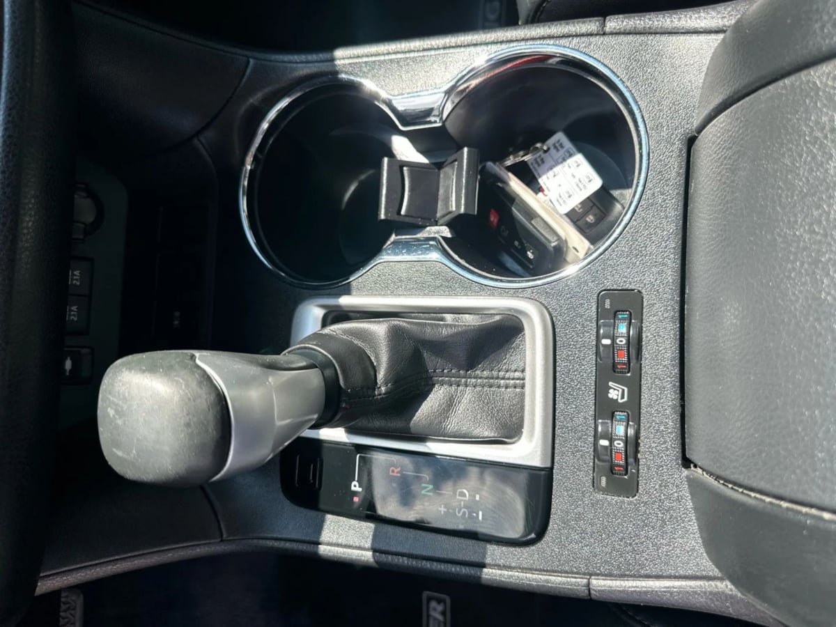 2017 Toyota Highlander Limited Platinum photo 21