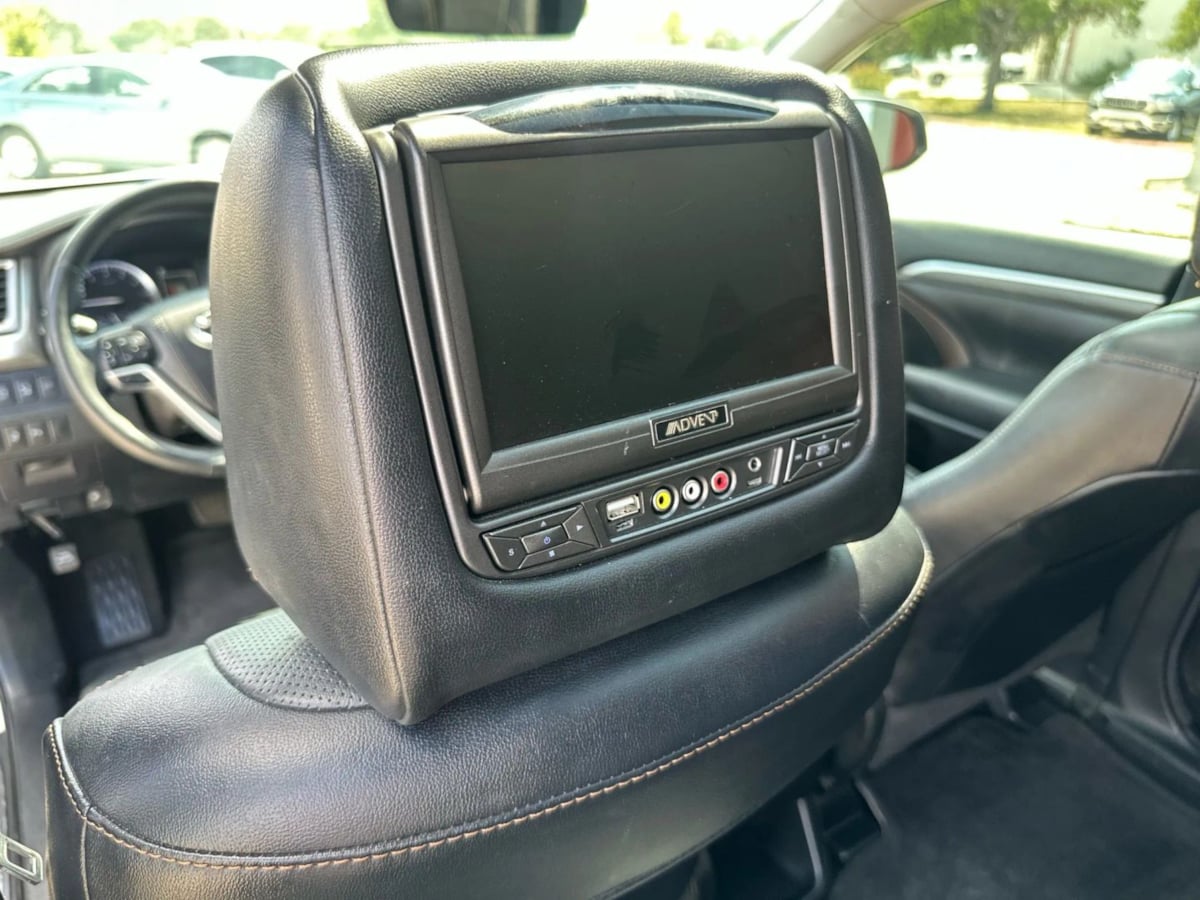 2017 Toyota Highlander Limited Platinum photo 26