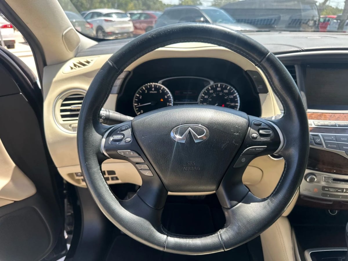 2018 Infiniti QX60 Deluxe Technology photo 15
