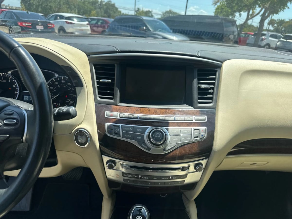 2018 Infiniti QX60 Deluxe Technology photo 16