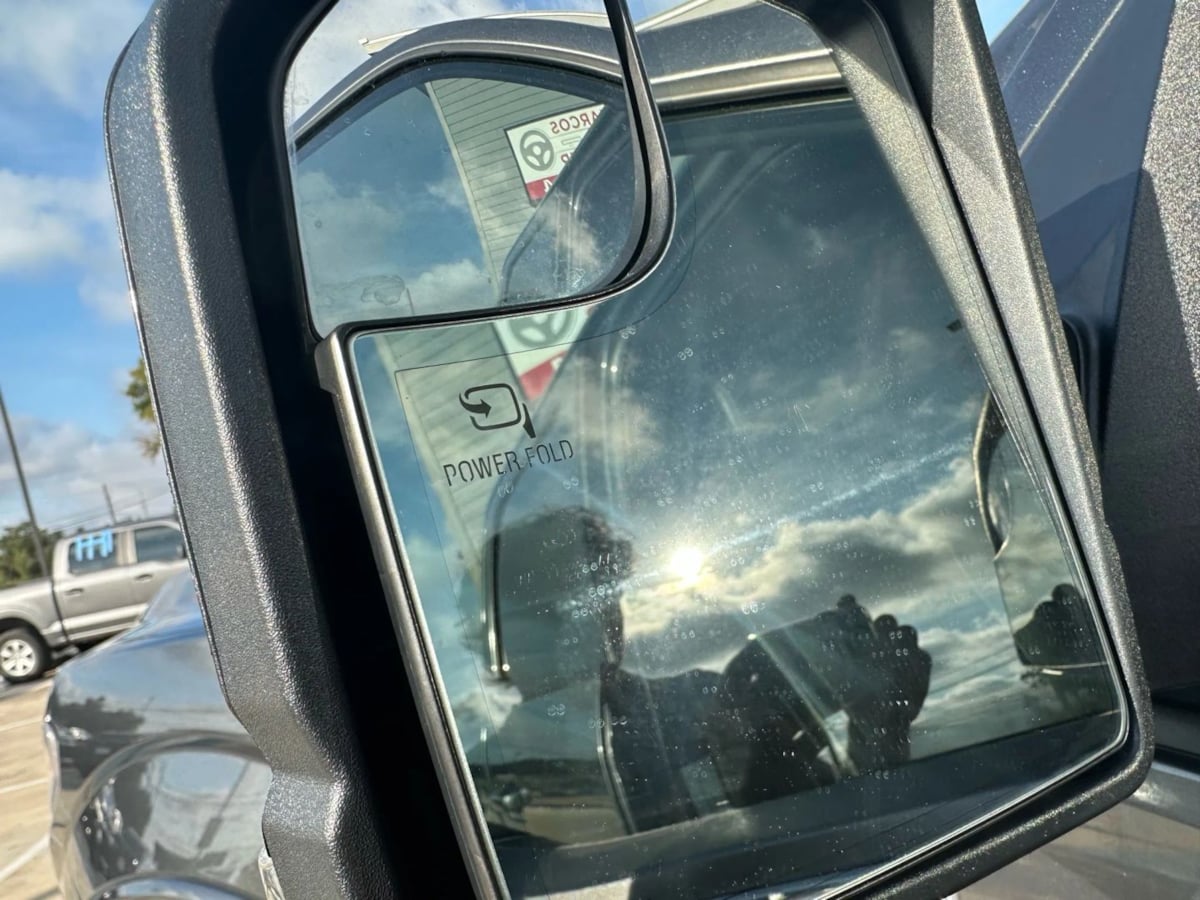 2018 Ford F-150 Lariat photo 11
