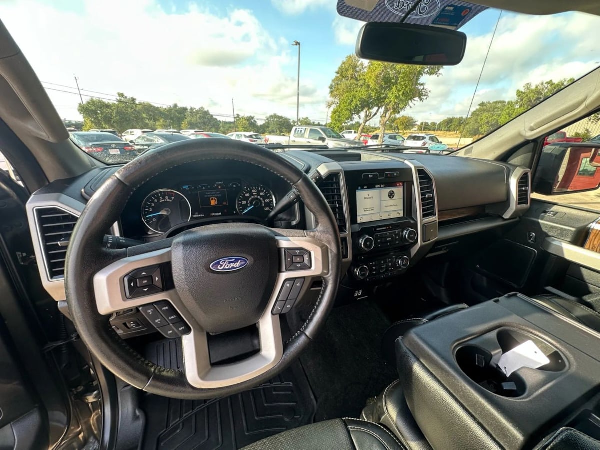 2018 Ford F-150 Lariat photo 13