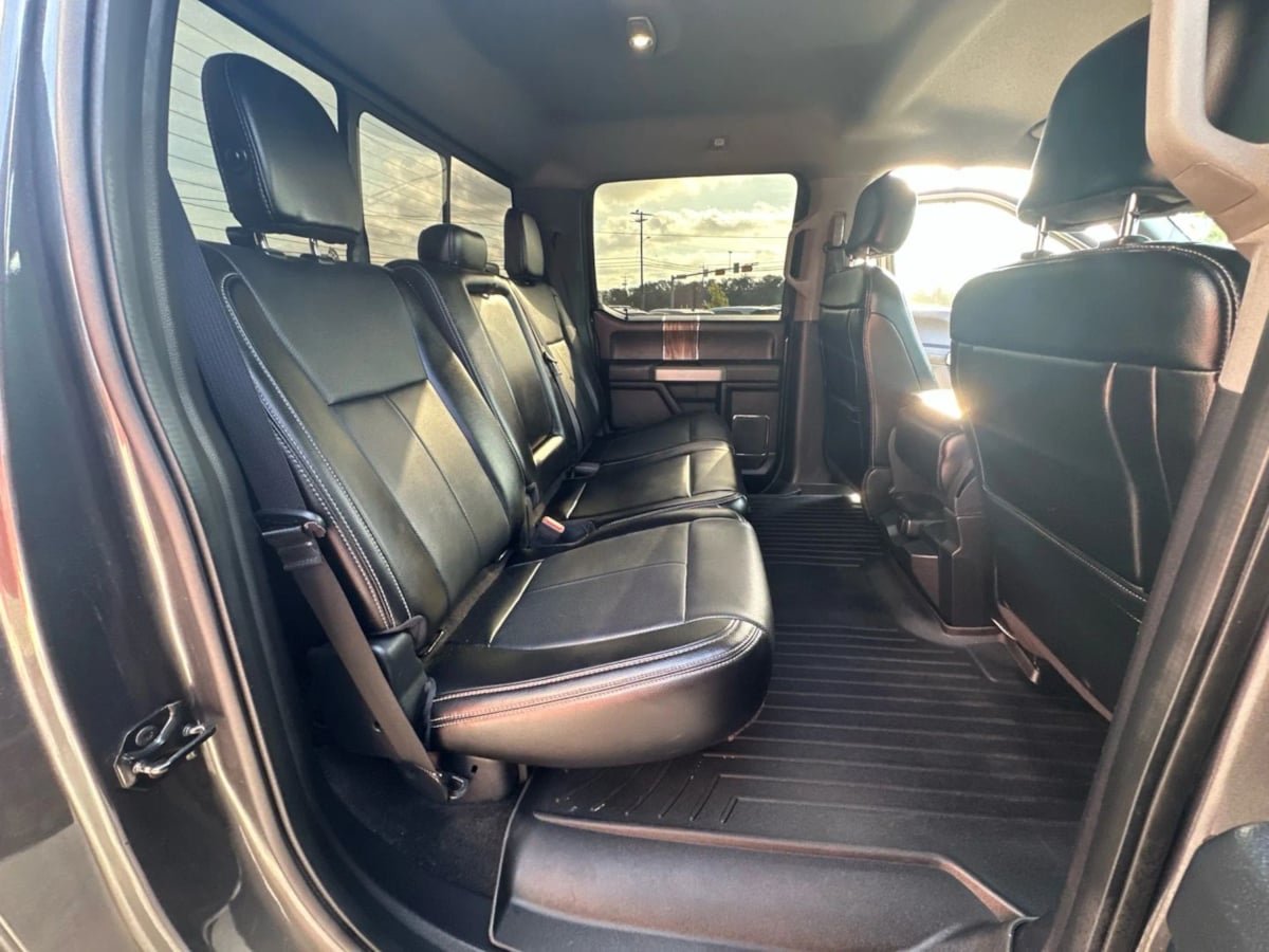 2018 Ford F-150 Lariat photo 26