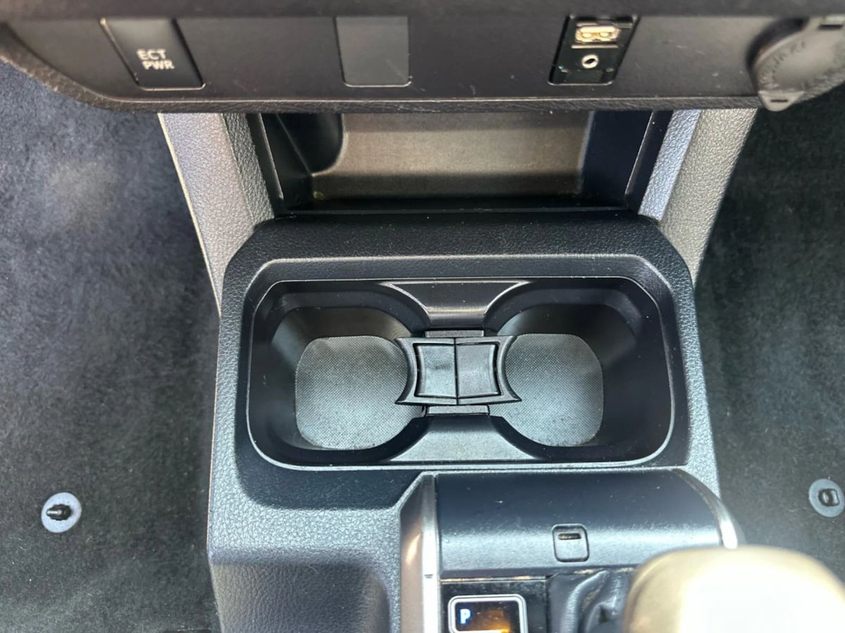 2019 Toyota Tacoma SR5 photo 17