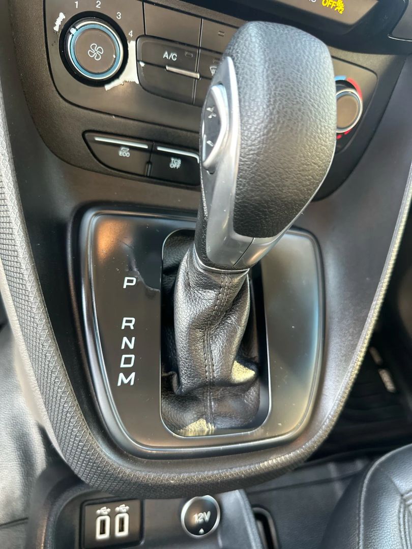 2019 Ford Transit Van XL photo 16