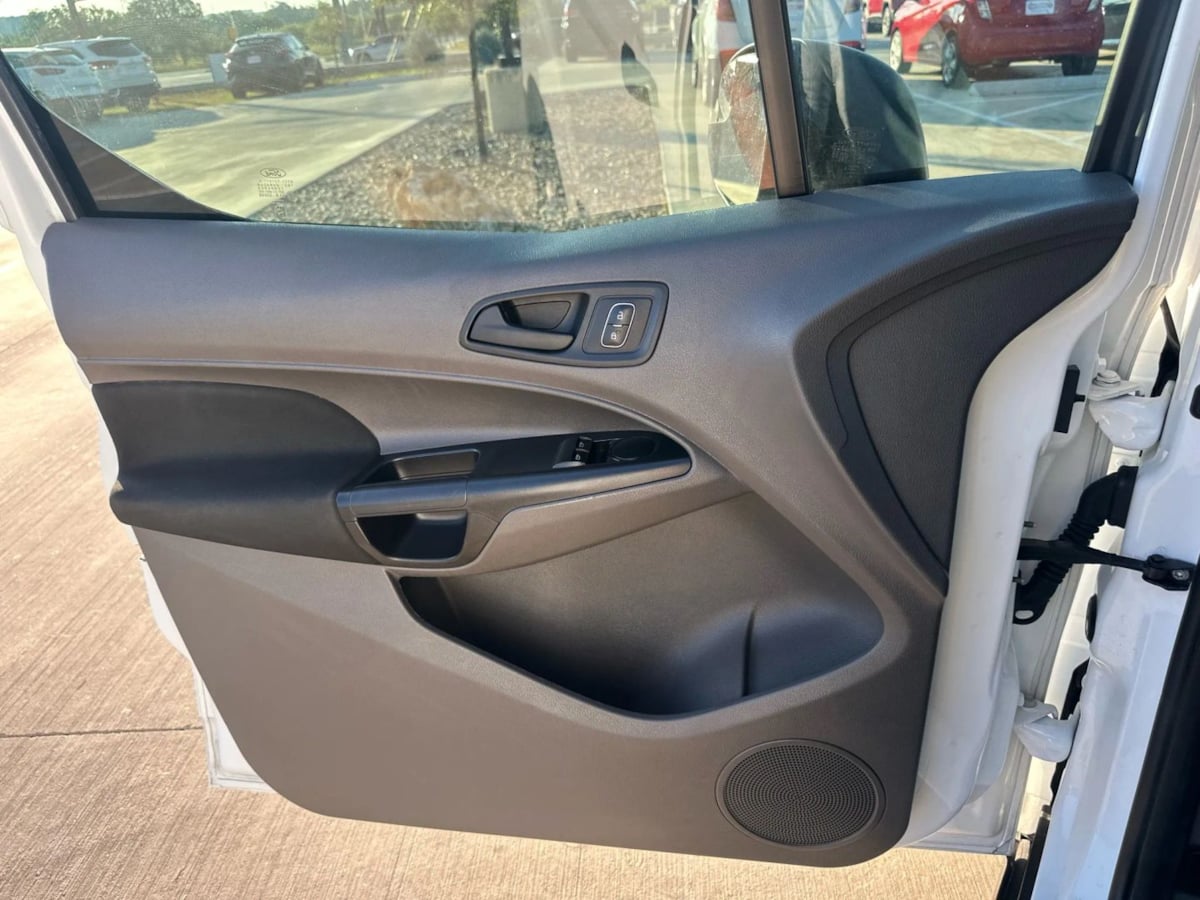 2019 Ford Transit Van XL photo 18