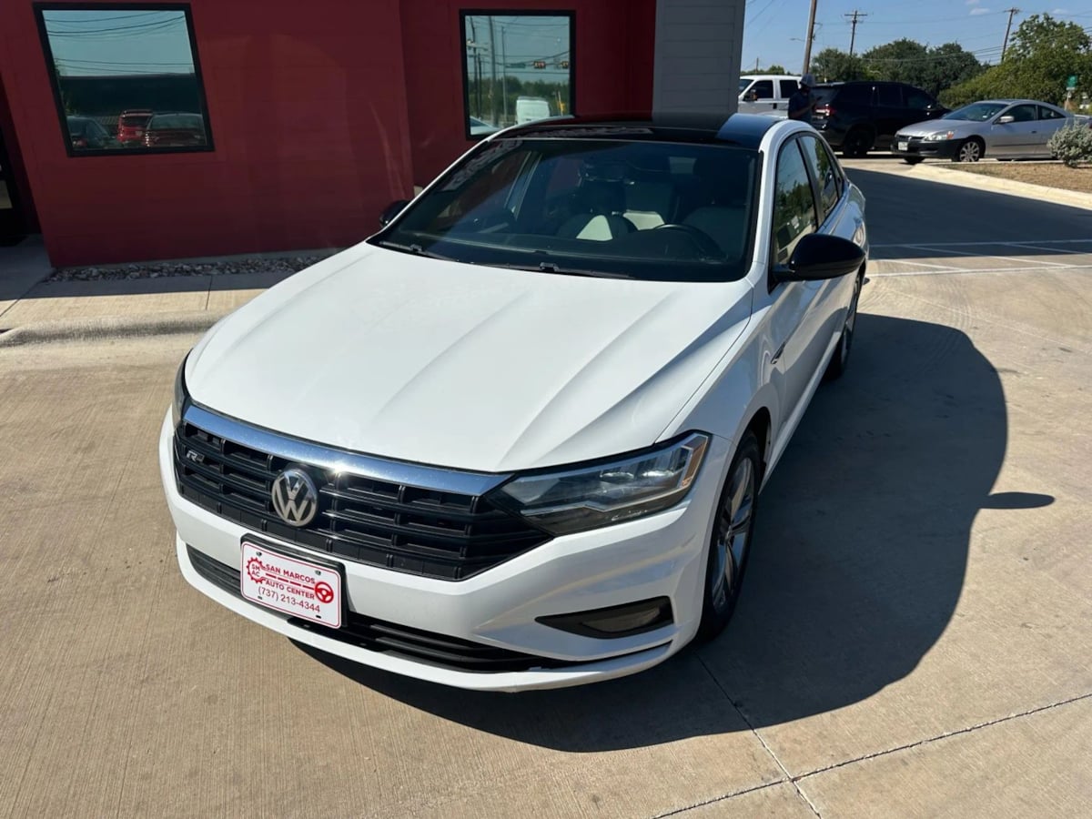 2019 Volkswagen Jetta SE photo 2
