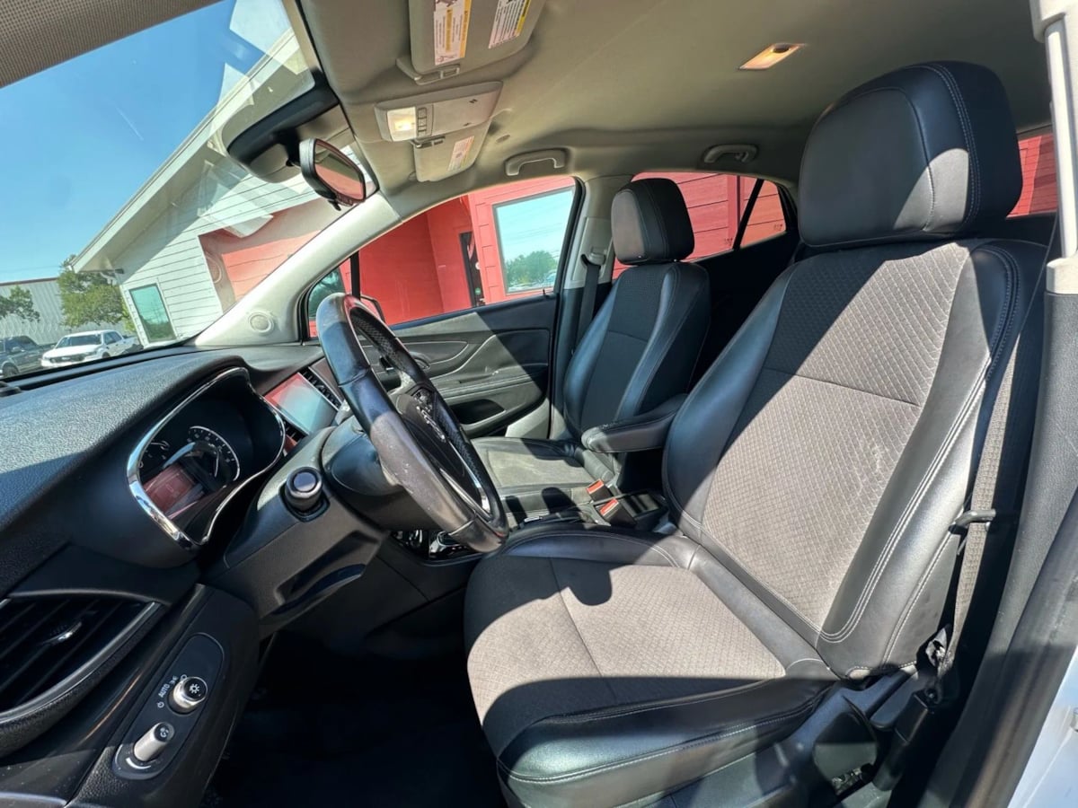2019 Buick Encore Preferred photo 13