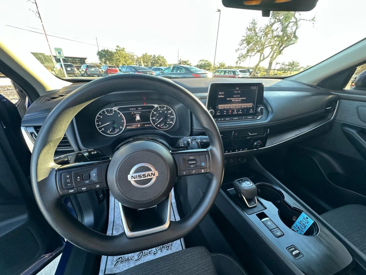 2021 Nissan Rogue SV - Photo 12
