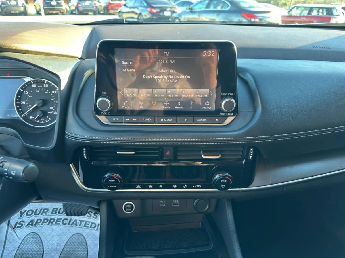 2021 Nissan Rogue SV - Photo 15