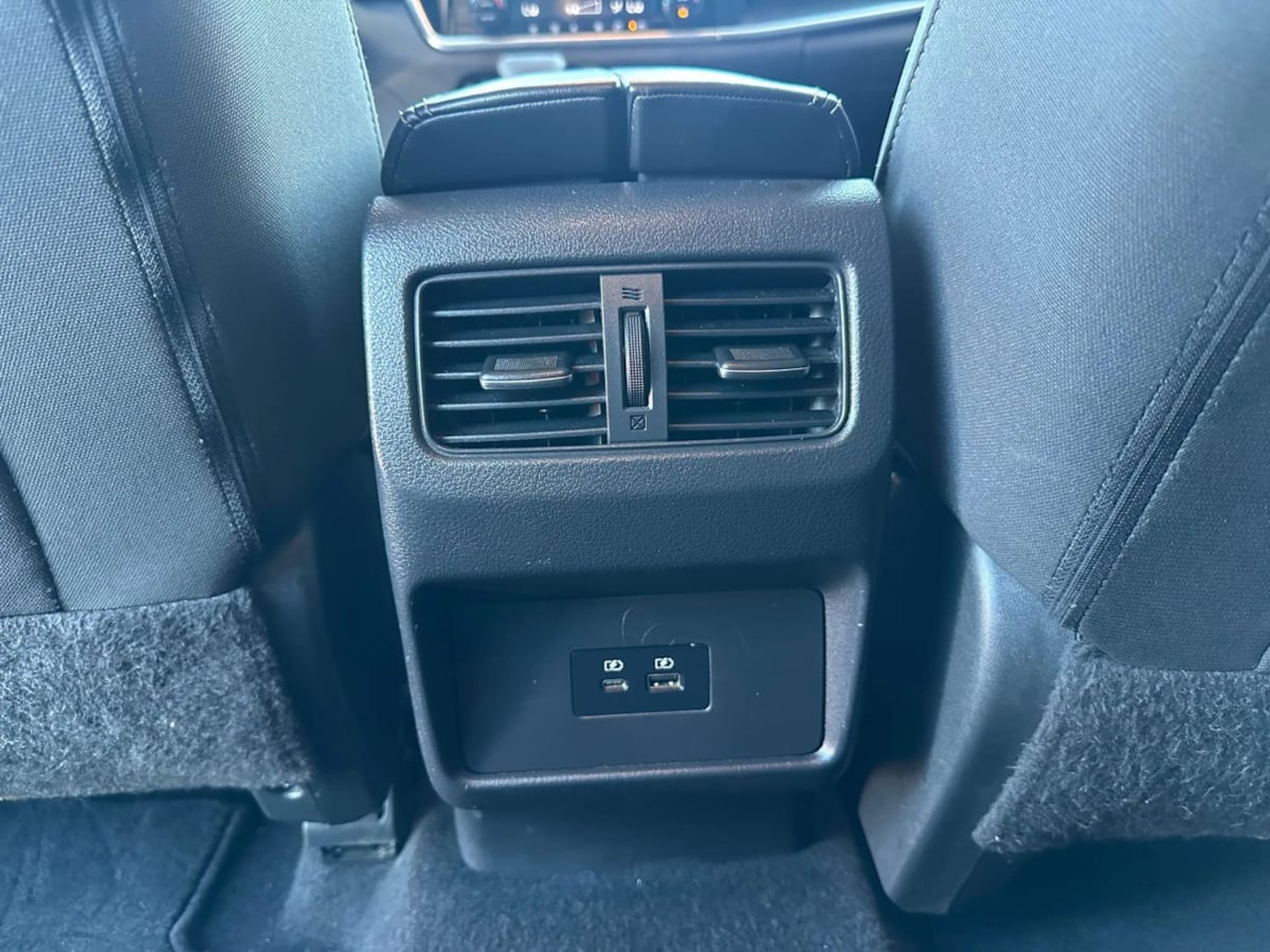 2021 Nissan Rogue SV - Photo 22