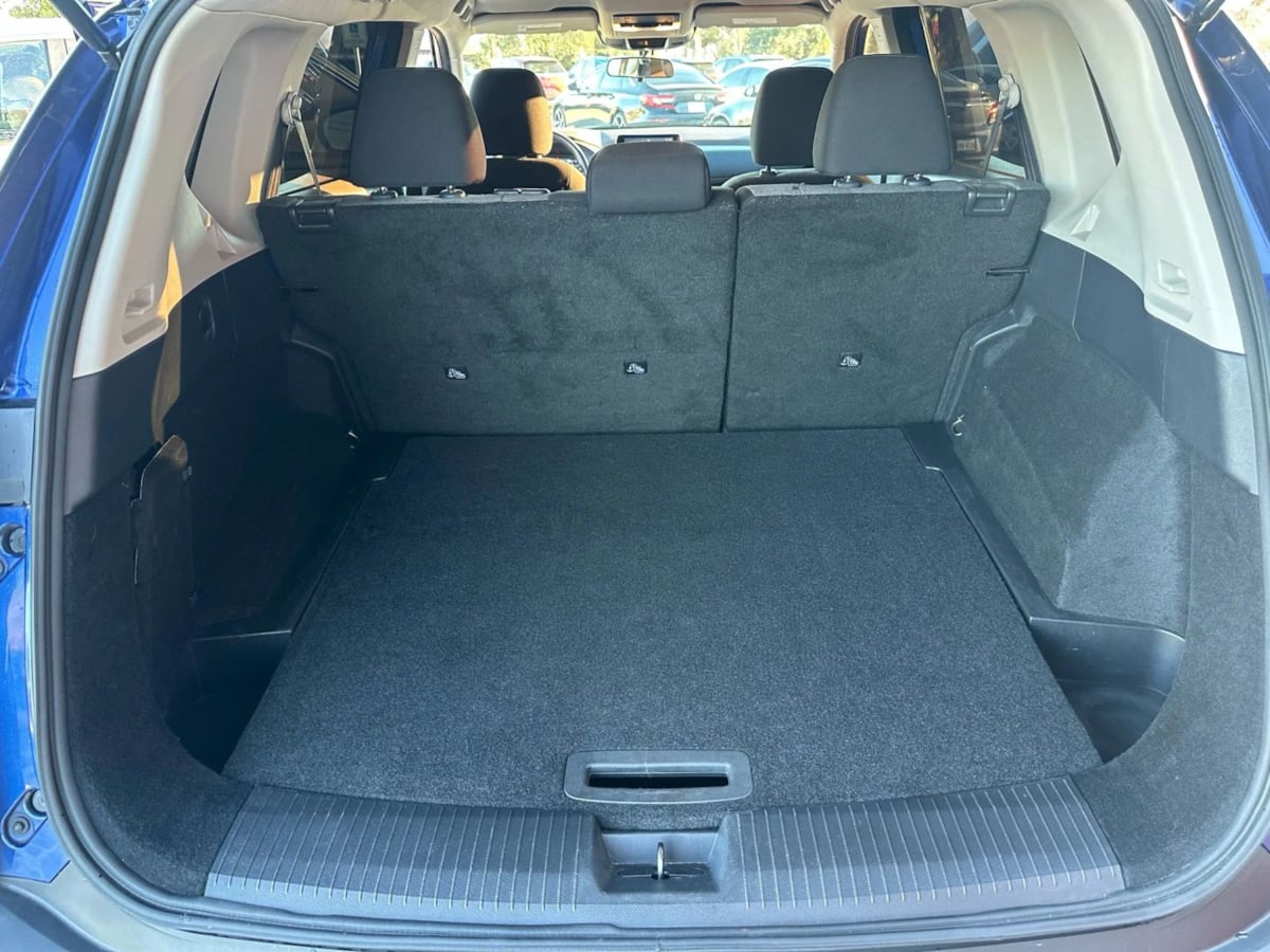 2021 Nissan Rogue SV - Photo 24