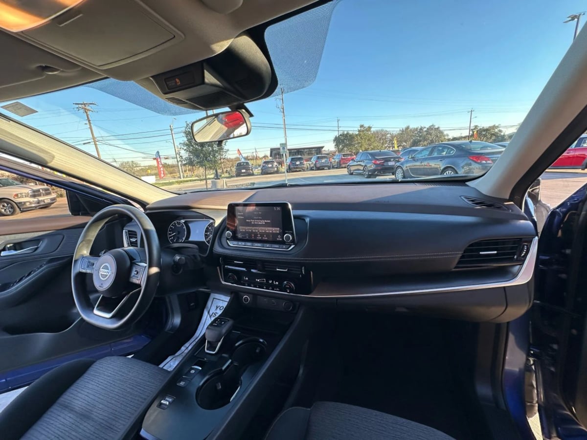 2021 Nissan Rogue SV - Photo 31