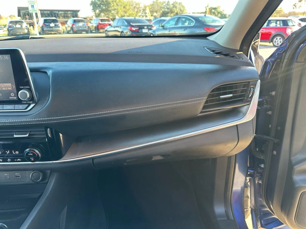 2021 Nissan Rogue SV - Photo 32