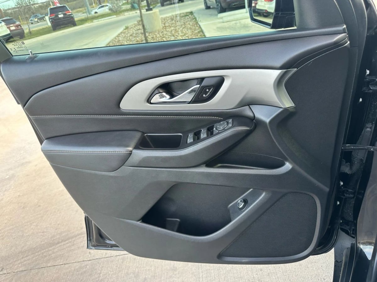 2020 Chevrolet Traverse 1LT - Photo 22