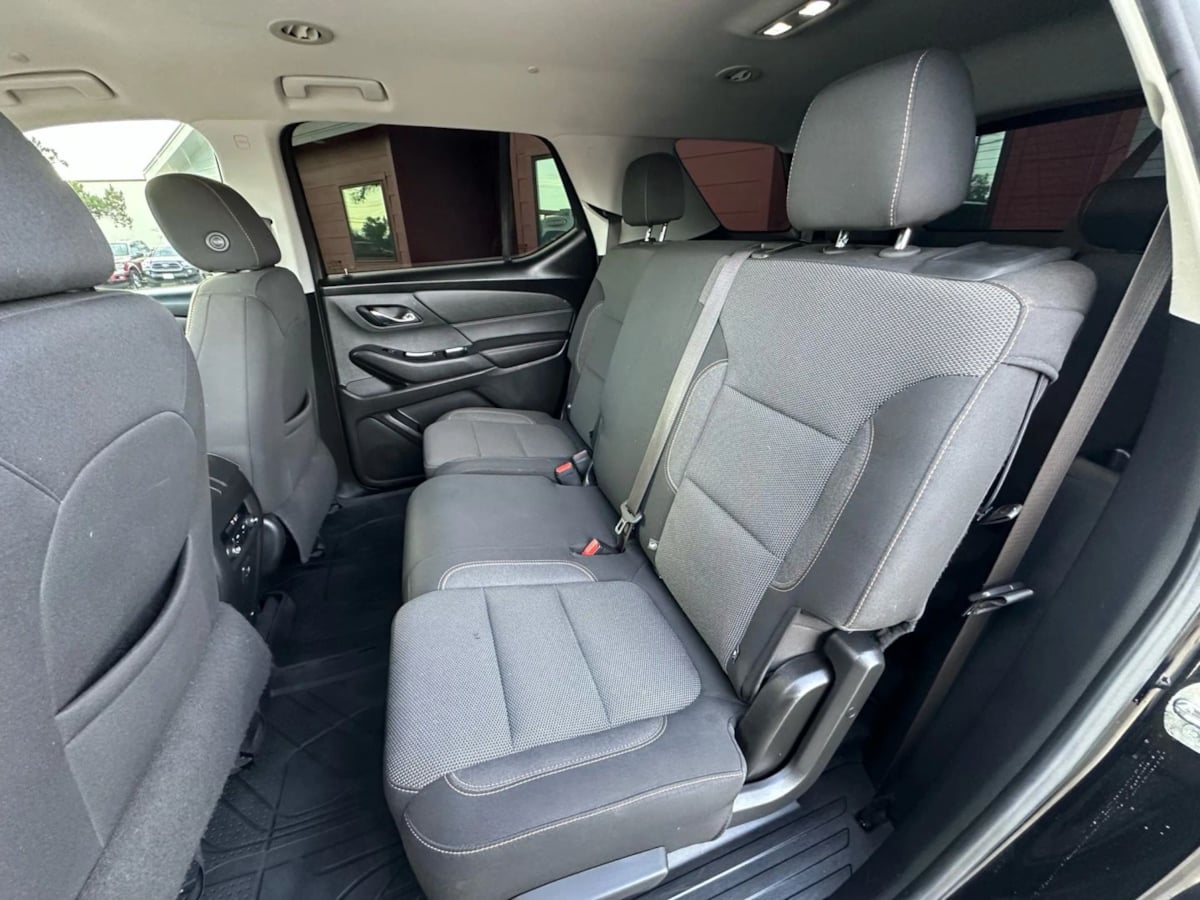 2020 Chevrolet Traverse 1LT - Photo 24