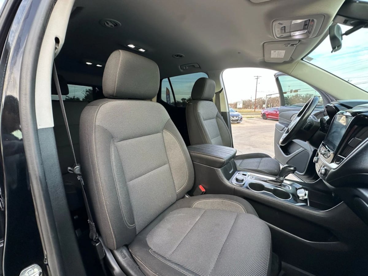 2020 Chevrolet Traverse 1LT - Photo 34