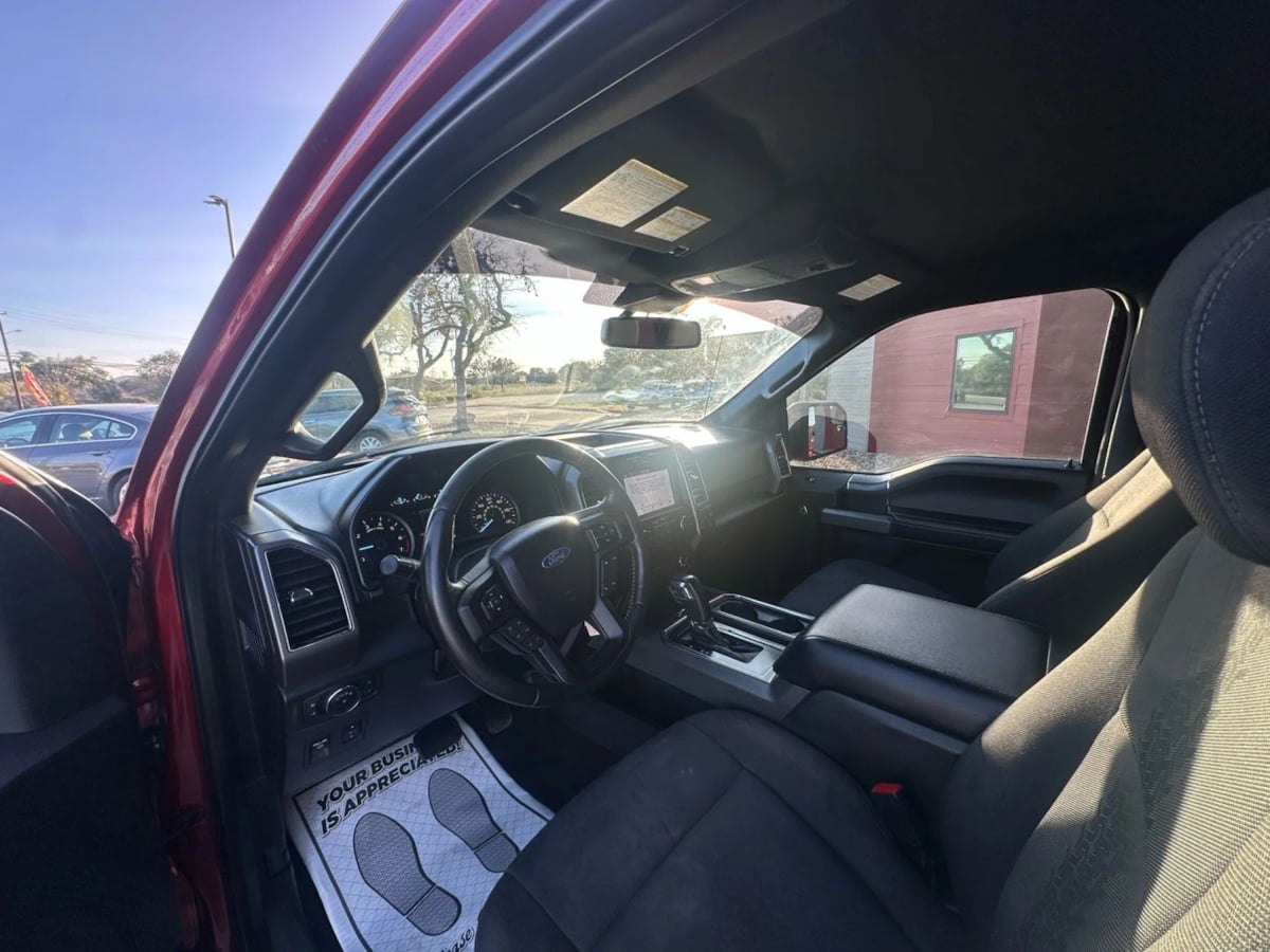 2019 Ford F-150 XLT - Photo 12
