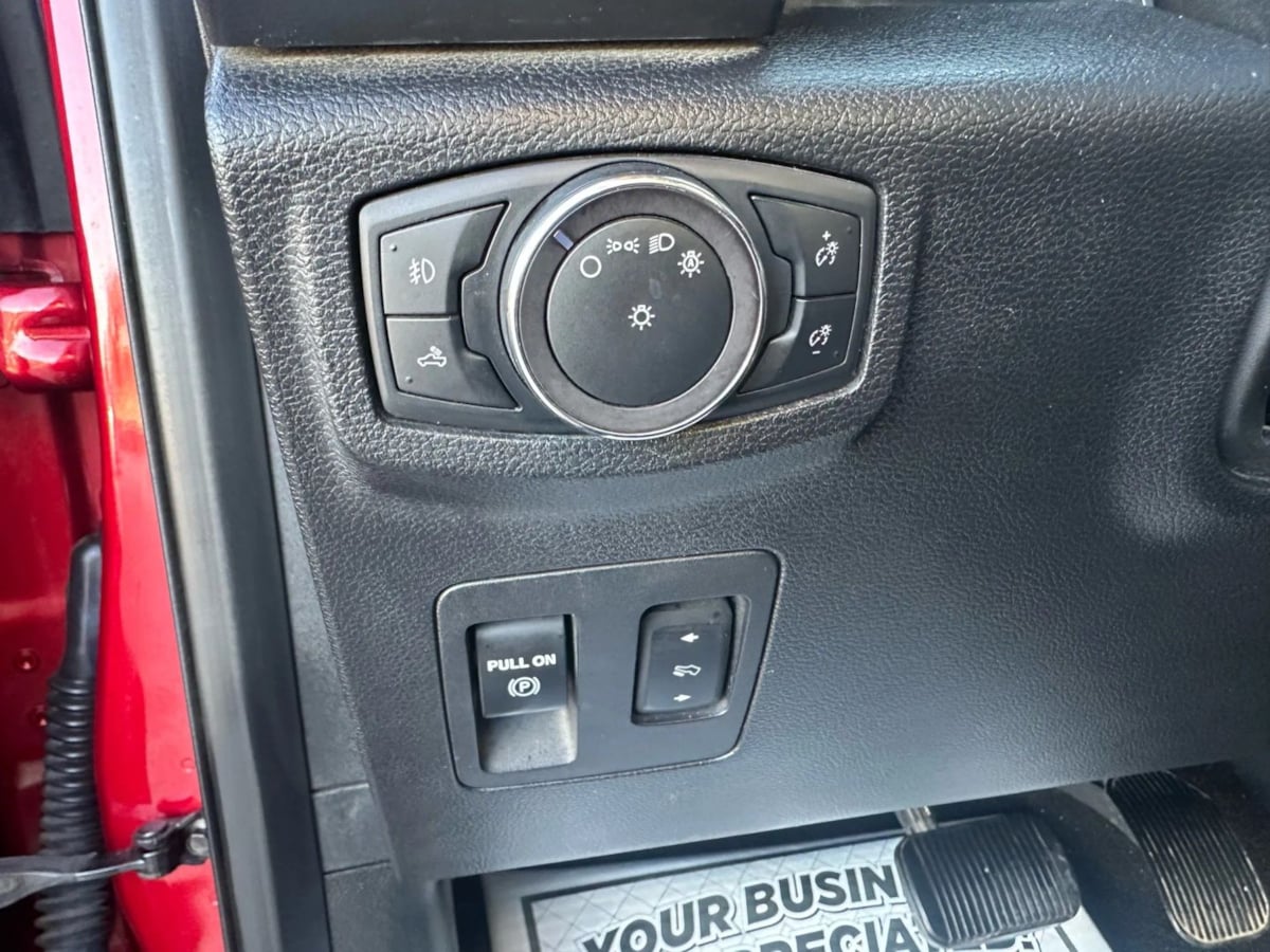 2019 Ford F-150 XLT - Photo 23