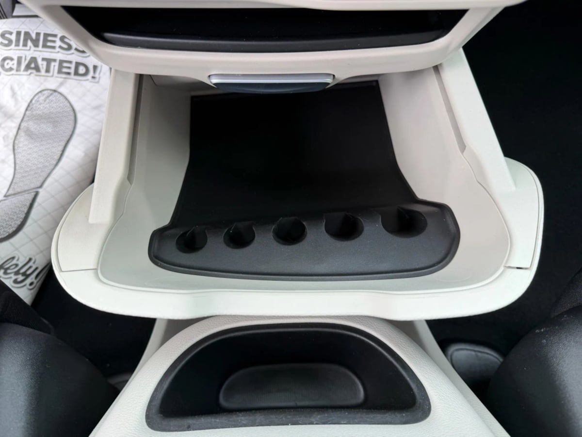 2024 Chrysler Pacifica Touring L - Photo 21