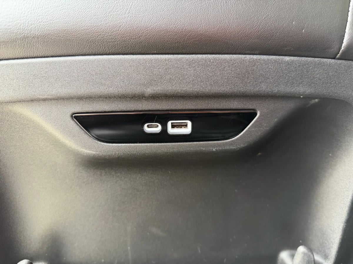 2024 Chrysler Pacifica Touring L - Photo 30