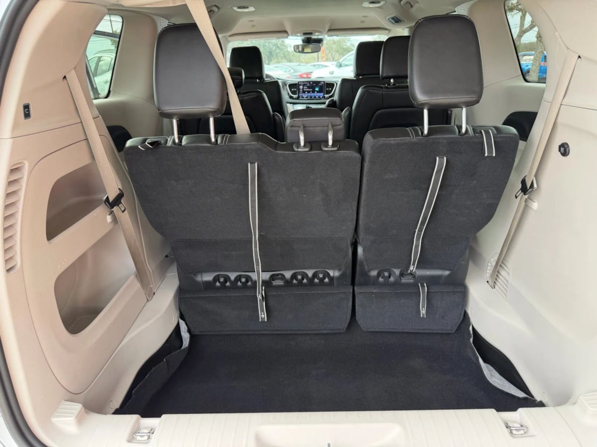 2024 Chrysler Pacifica Touring L - Photo 33