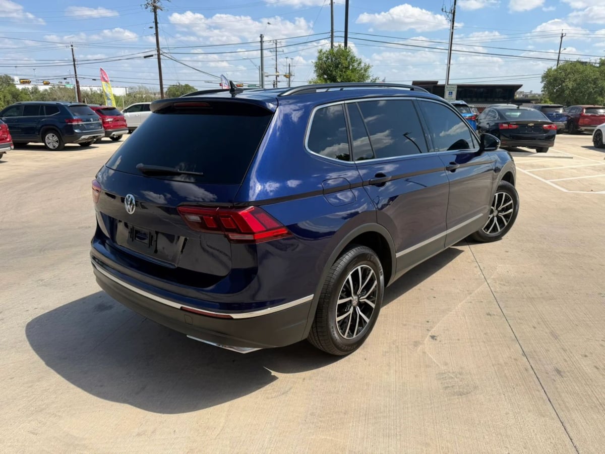 2021 Volkswagen Tiguan SE - Photo 5