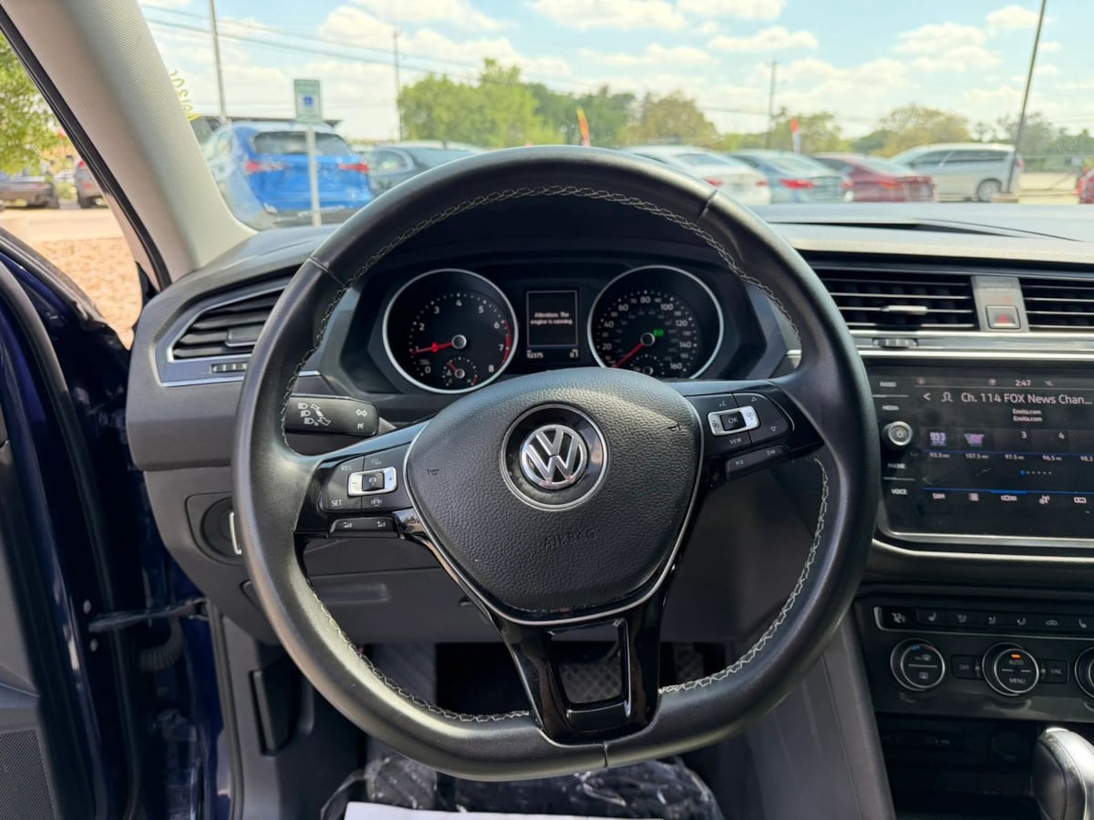 2021 Volkswagen Tiguan SE - Photo 14