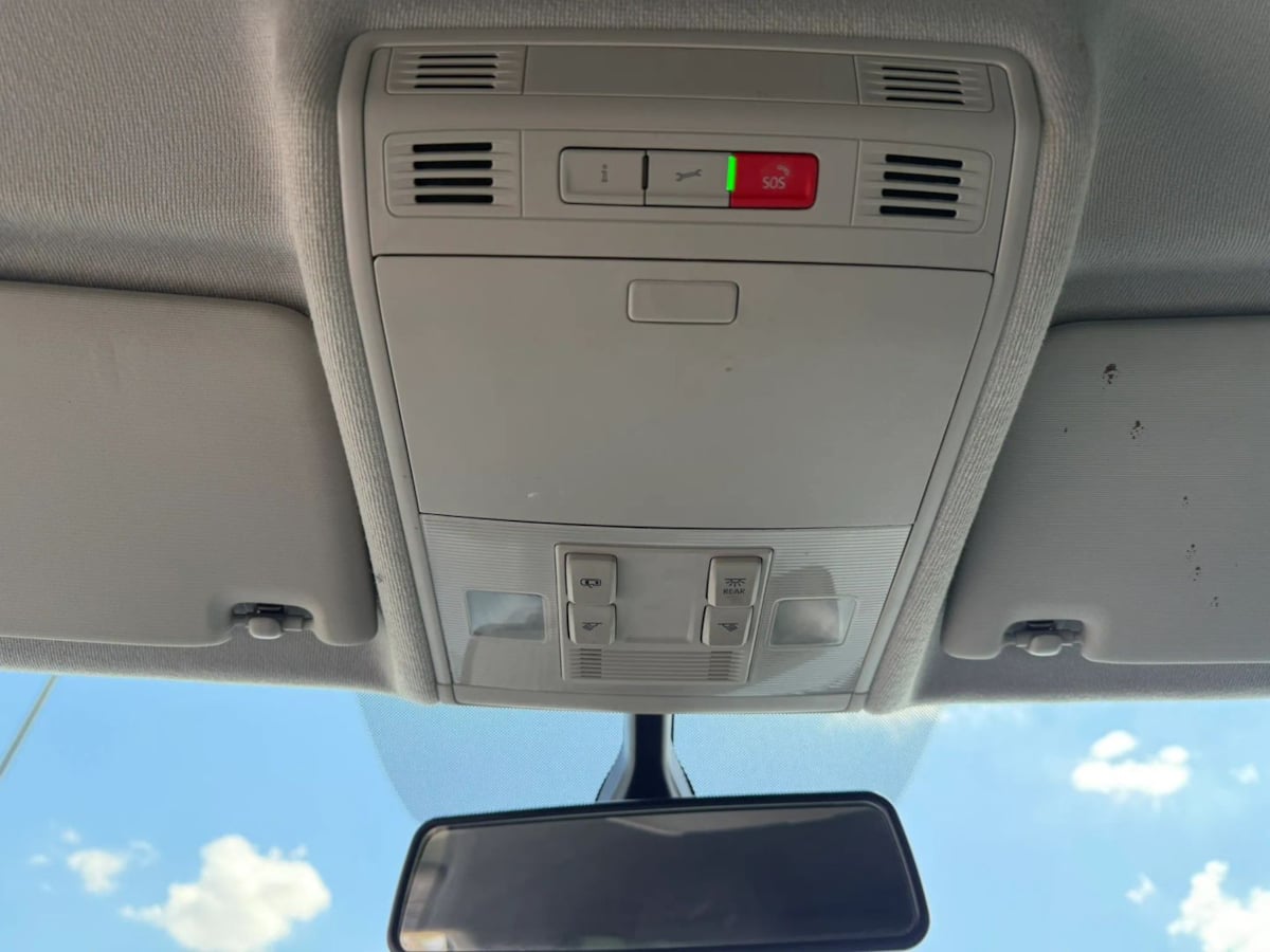 2021 Volkswagen Tiguan SE - Photo 17