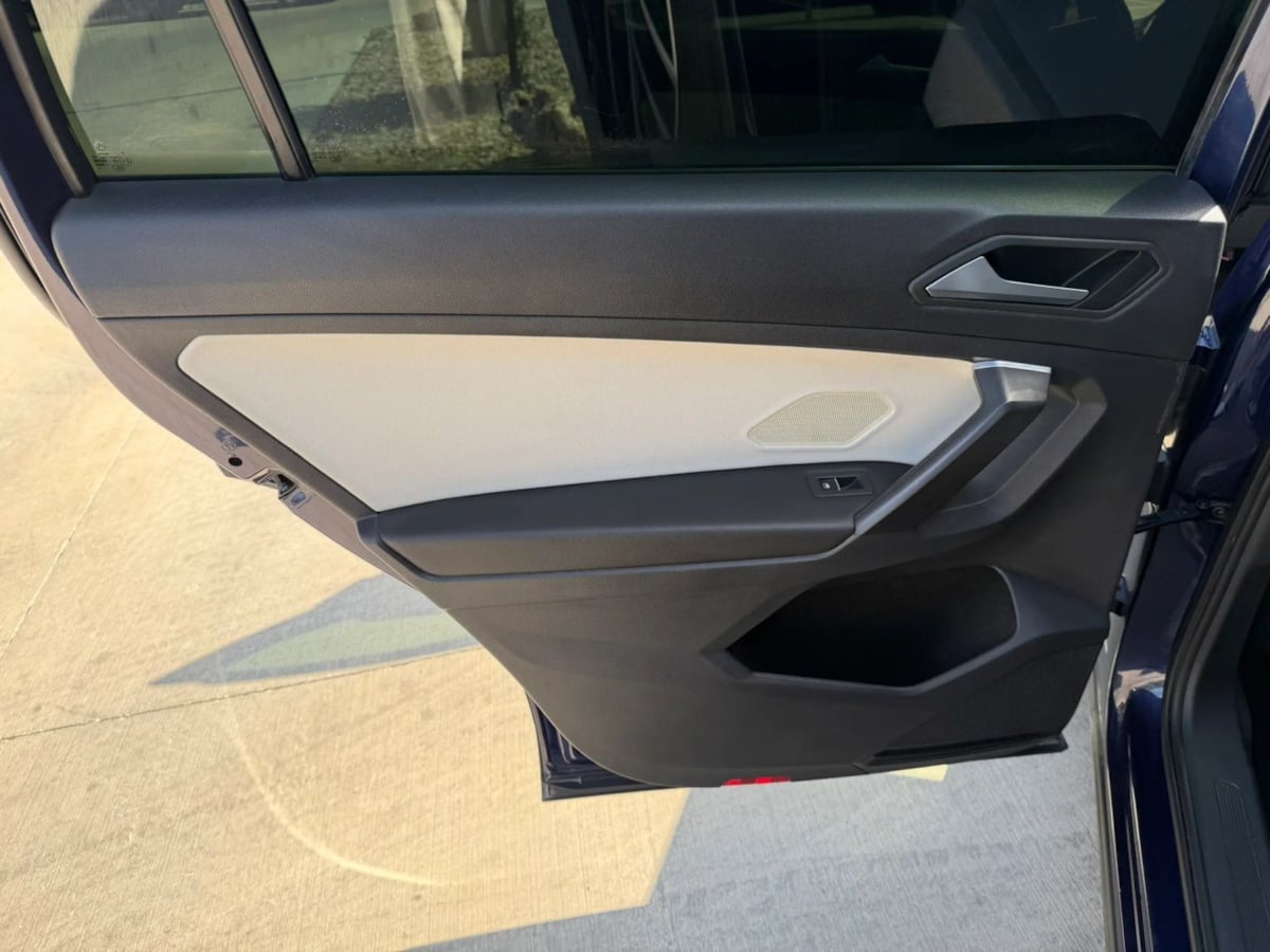 2021 Volkswagen Tiguan SE - Photo 22