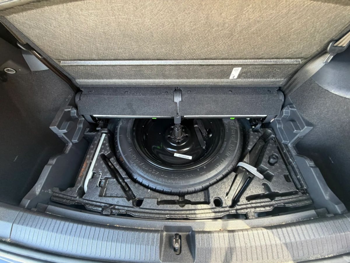 2021 Volkswagen Tiguan SE - Photo 28