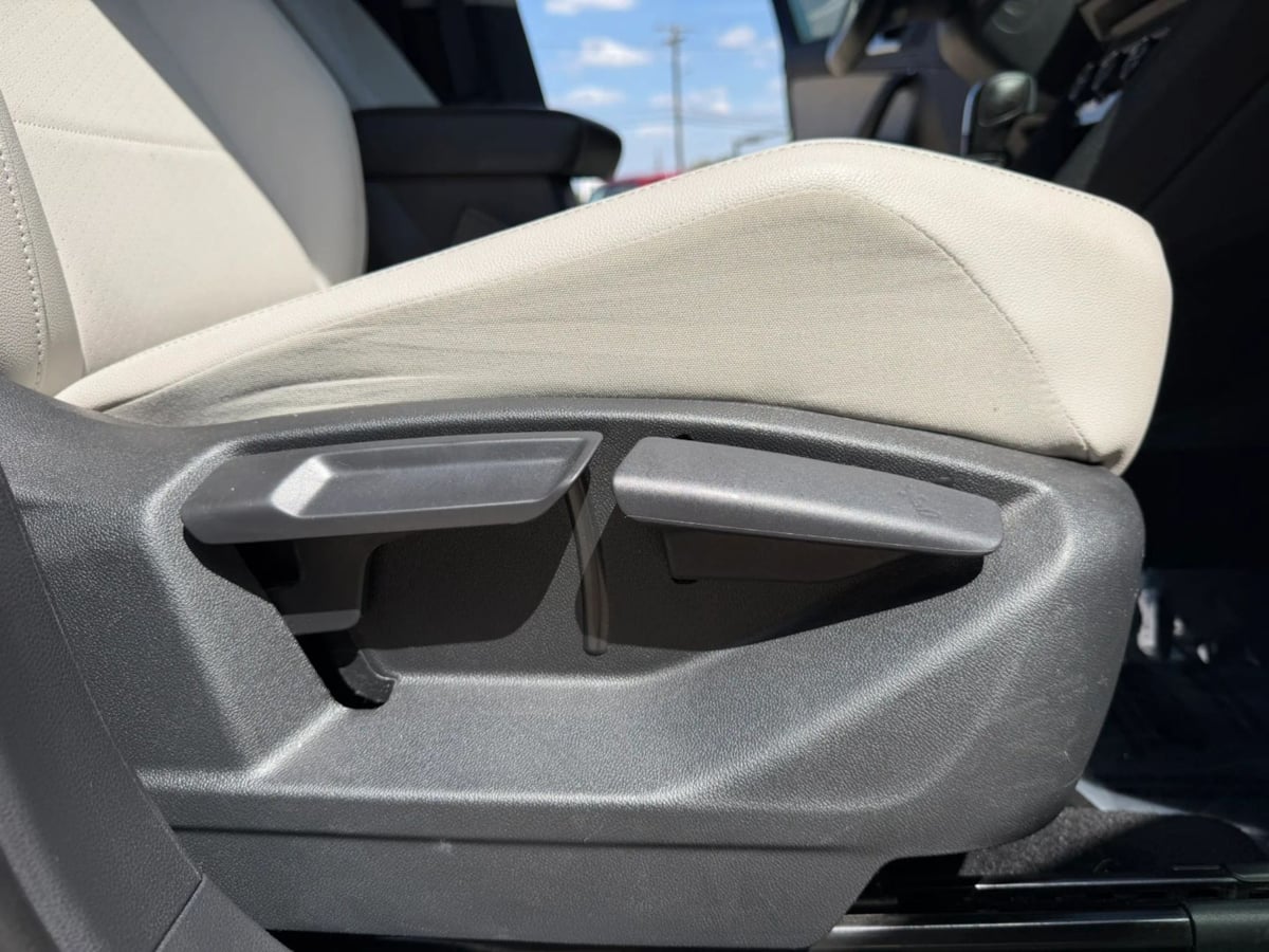 2021 Volkswagen Tiguan SE - Photo 34