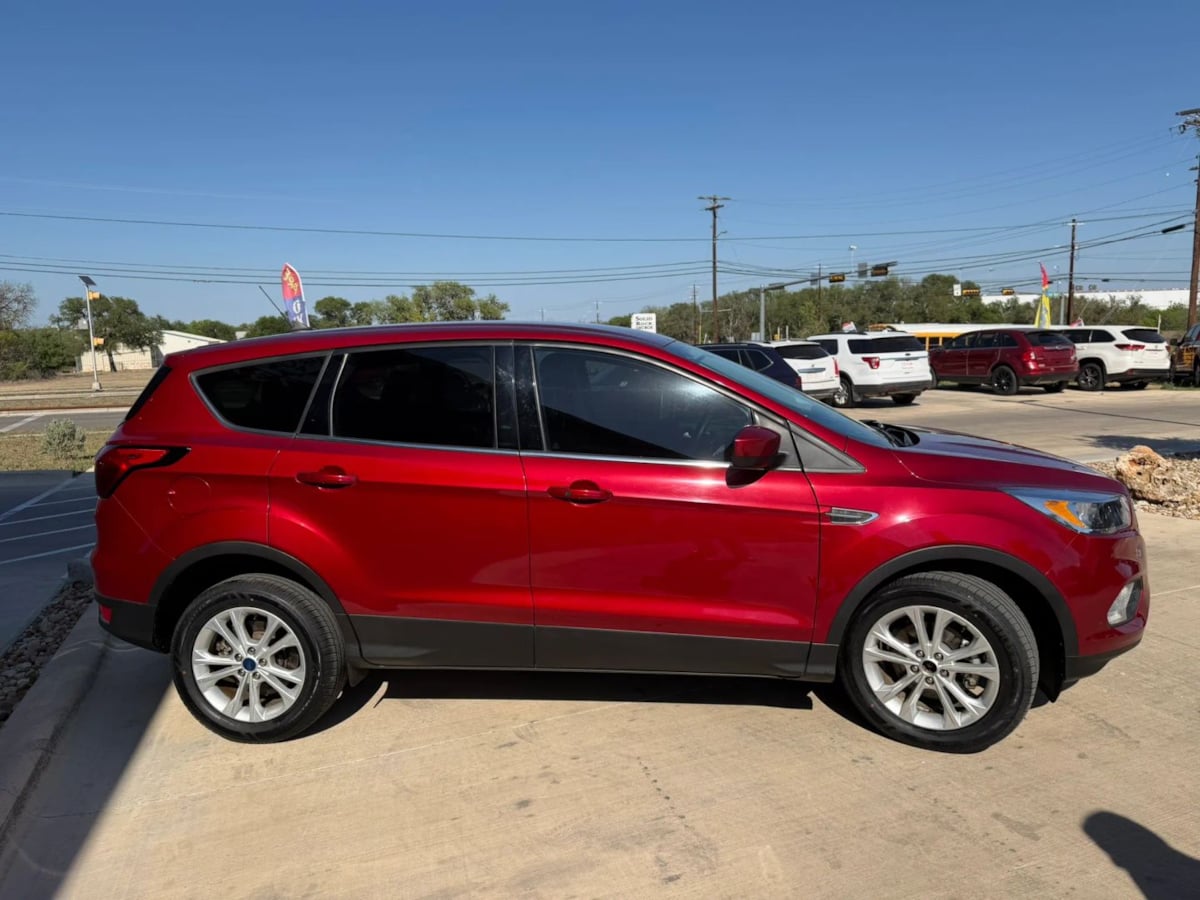 2019 Ford Escape SE - Photo 5