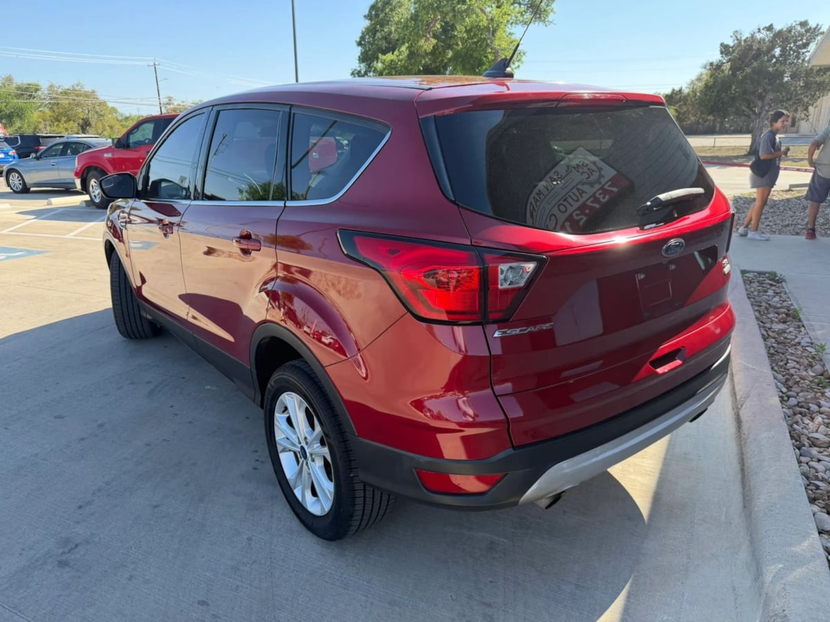 2019 Ford Escape SE - Photo 8