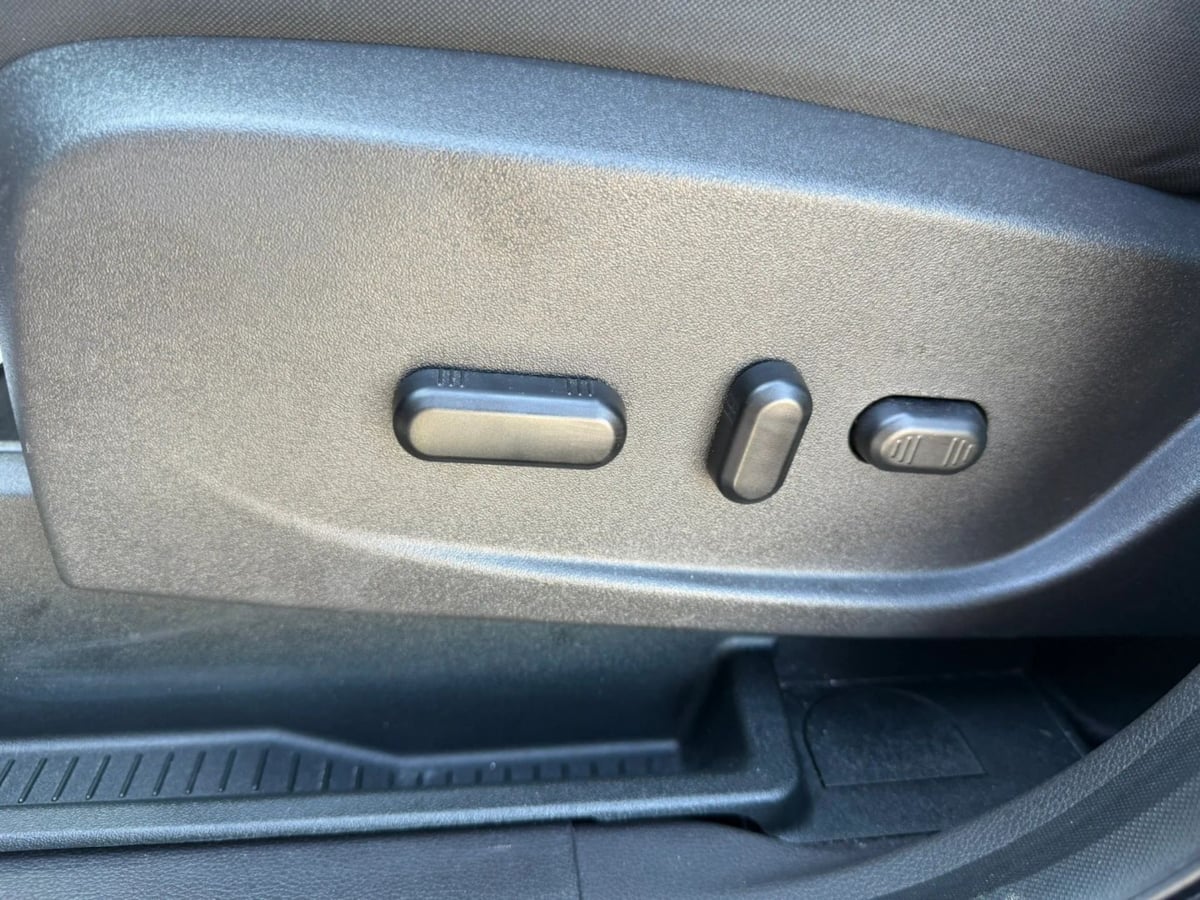 2019 Ford Escape SE - Photo 12