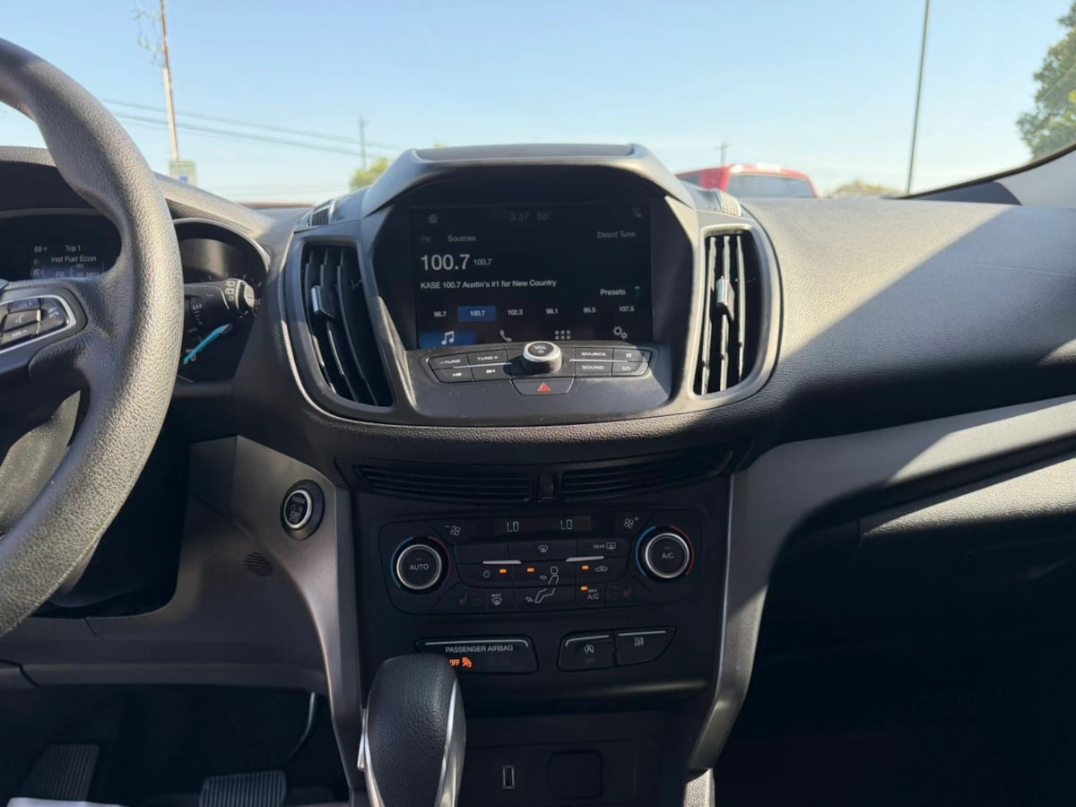 2019 Ford Escape SE - Photo 18