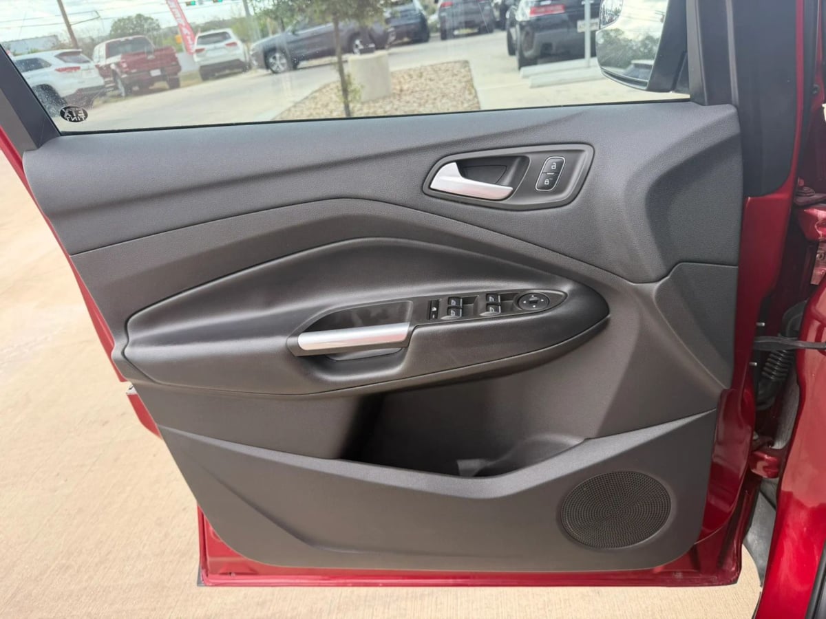 2019 Ford Escape SE - Photo 22