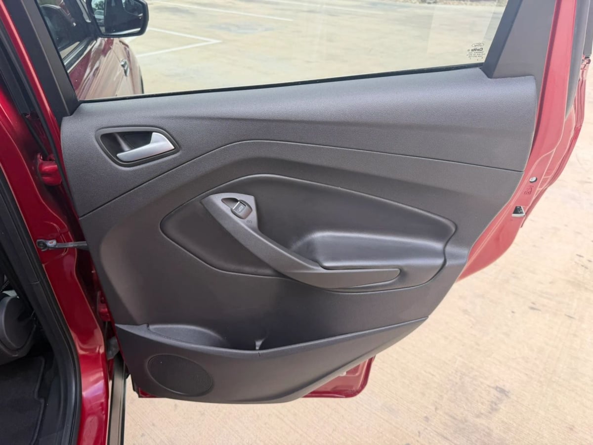 2019 Ford Escape SE - Photo 28